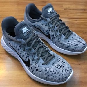 MENS NIKE LUNAR SKYELUX SIZE 9.5
